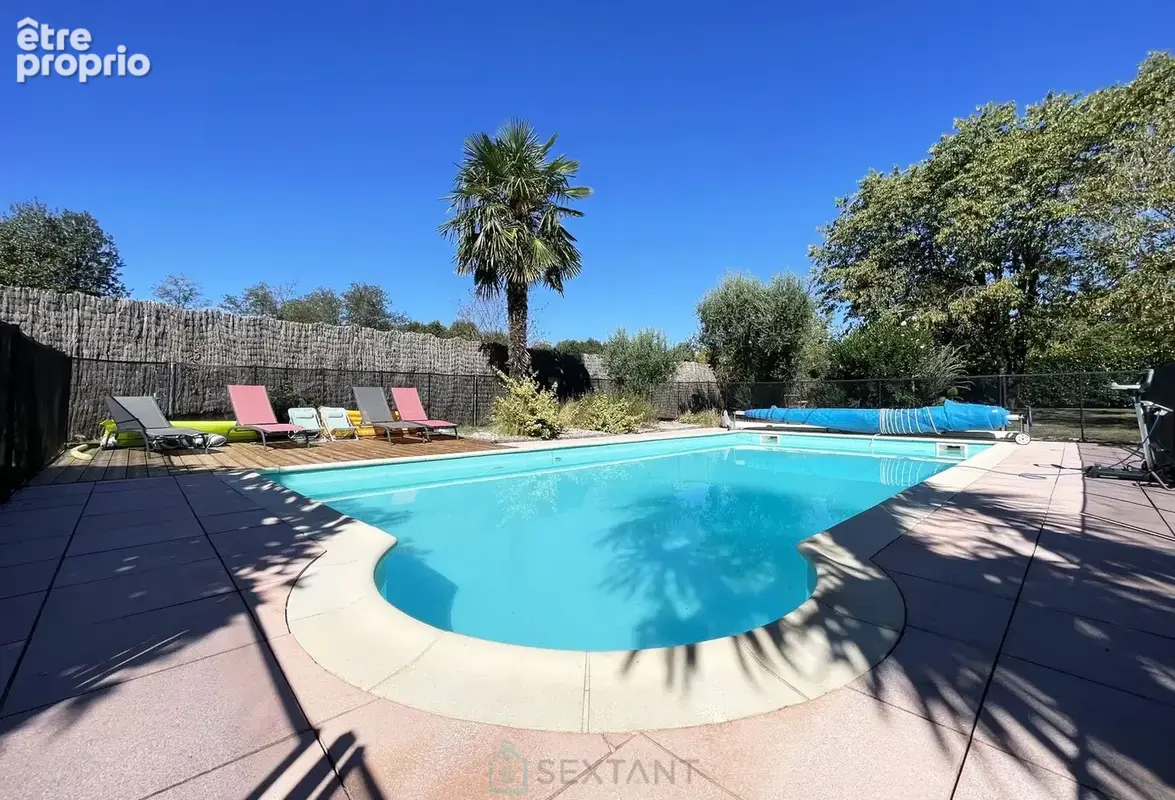 Maison de 187 m² sur un terrain arbore de 1 847 m² avec piscine - photo 3