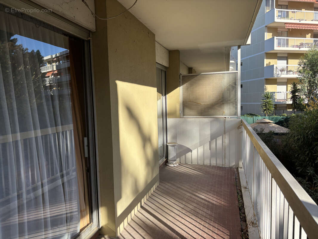 Appartement à MARSEILLE-8E