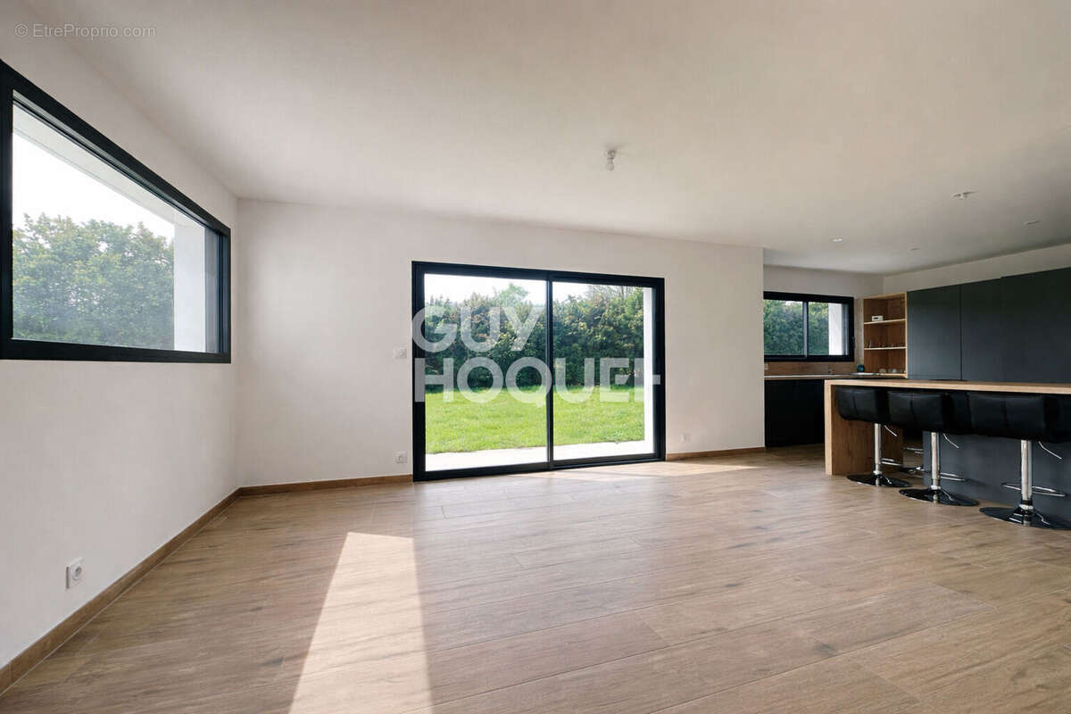 Maison à GRAND-CHAMP