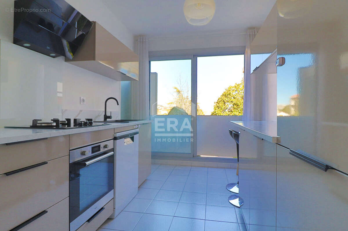 Appartement à MARSEILLE-8E
