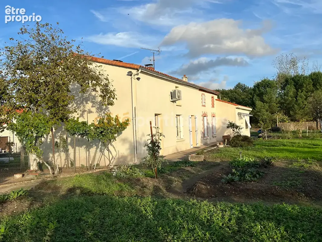 Treize-septiers ? le charme de la campagne, le calme et un beau potentiel - photo 2