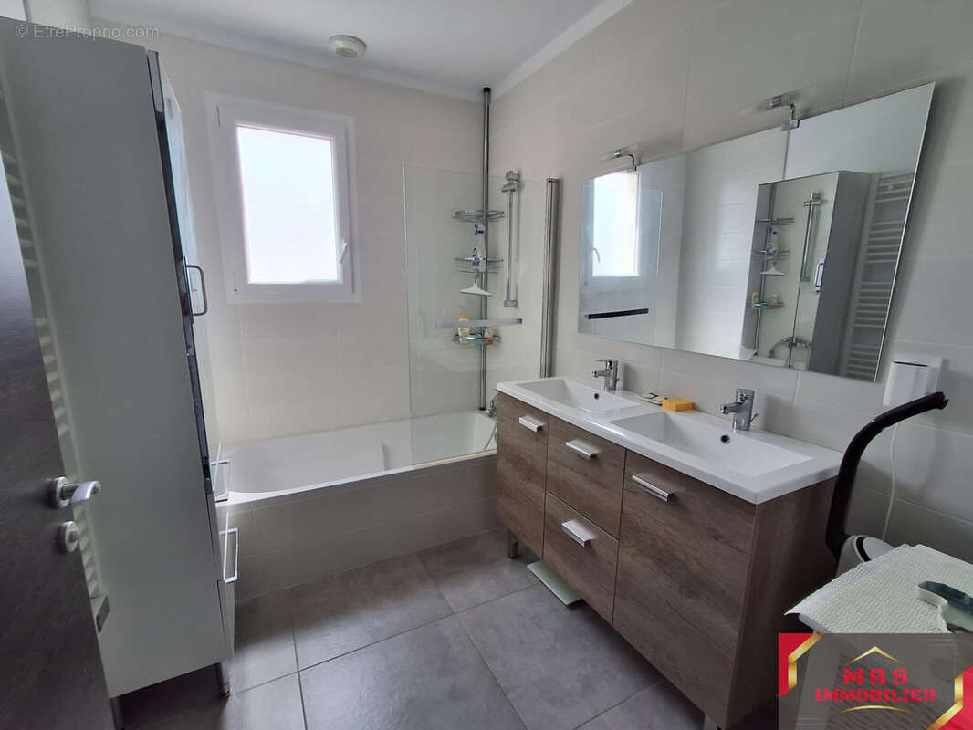 Saint-Cyprien - Villa 3 faces avec suite parentale, véranda et prestations haut de gamme - photo 9