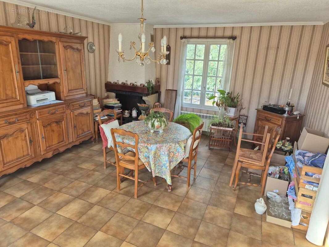 Photo 4 - Maison à BEAULON