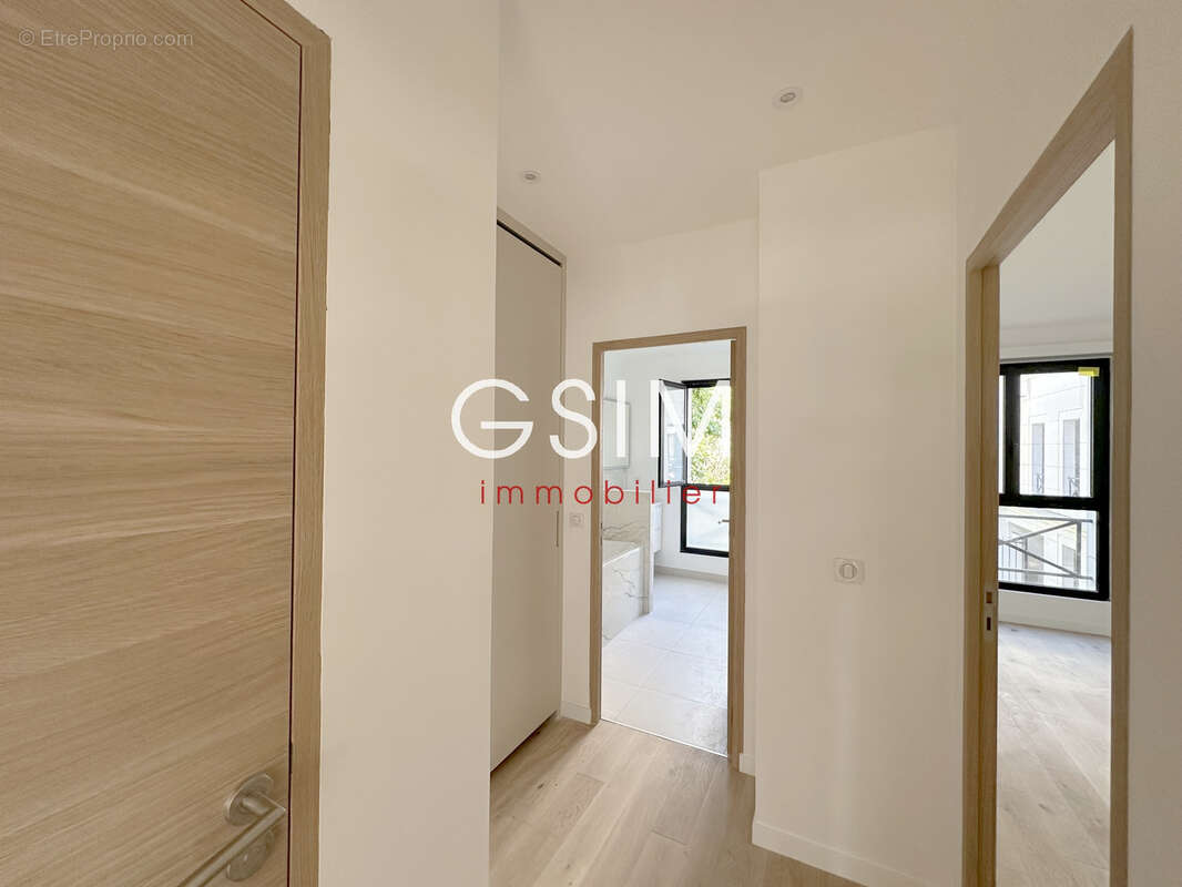 Appartement à GARCHES