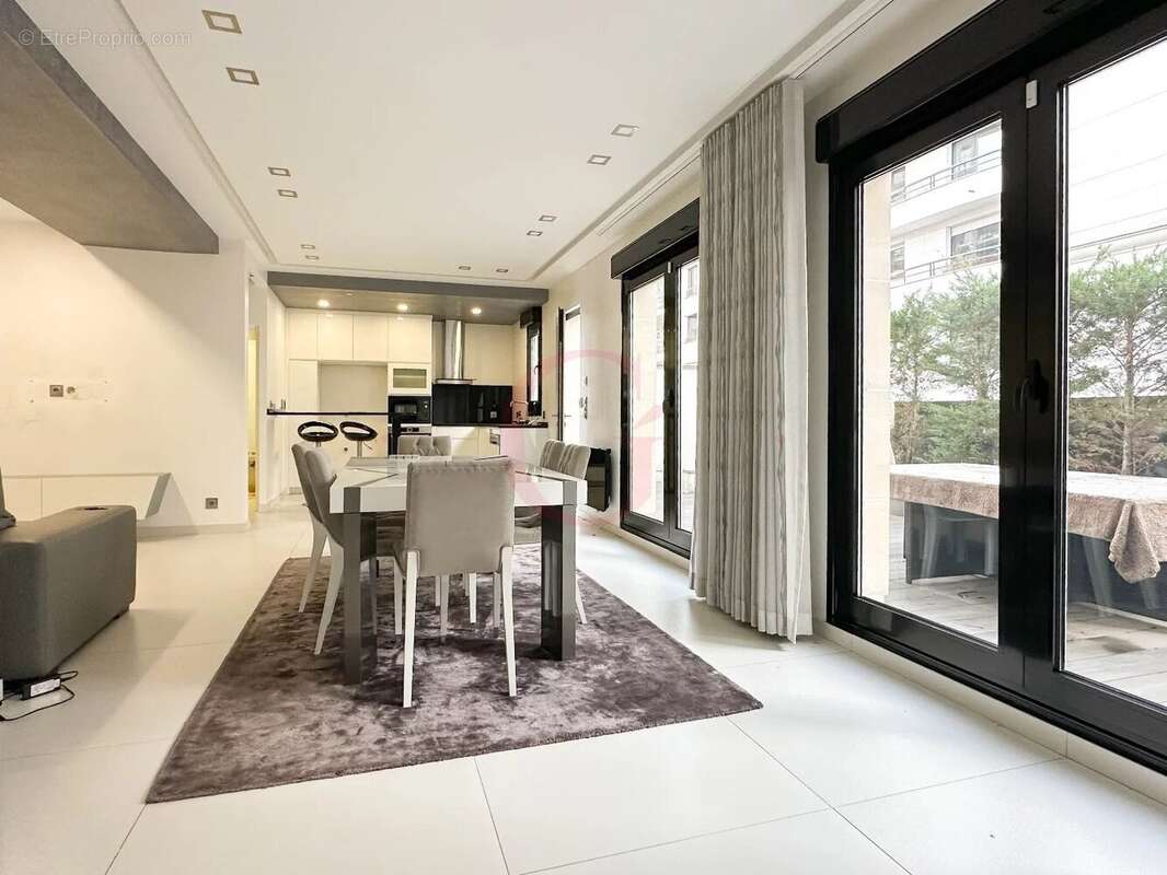 Appartement à BOURG-LA-REINE