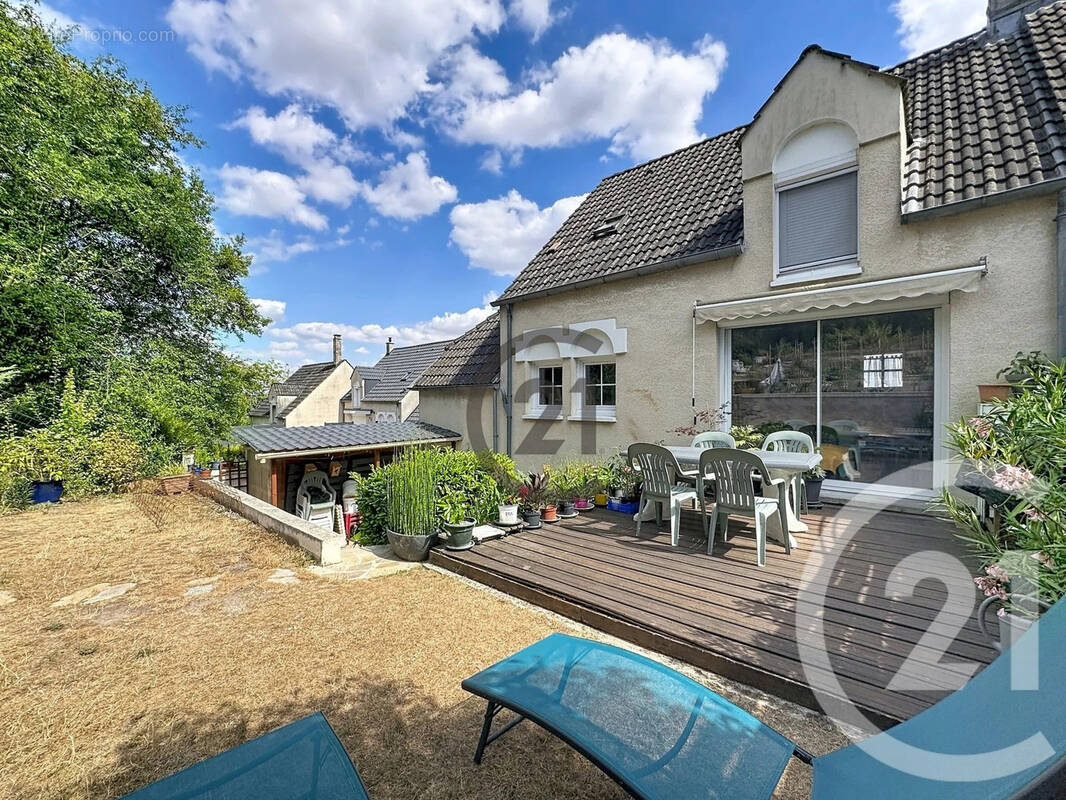 Maison à MONTEREAU-FAULT-YONNE