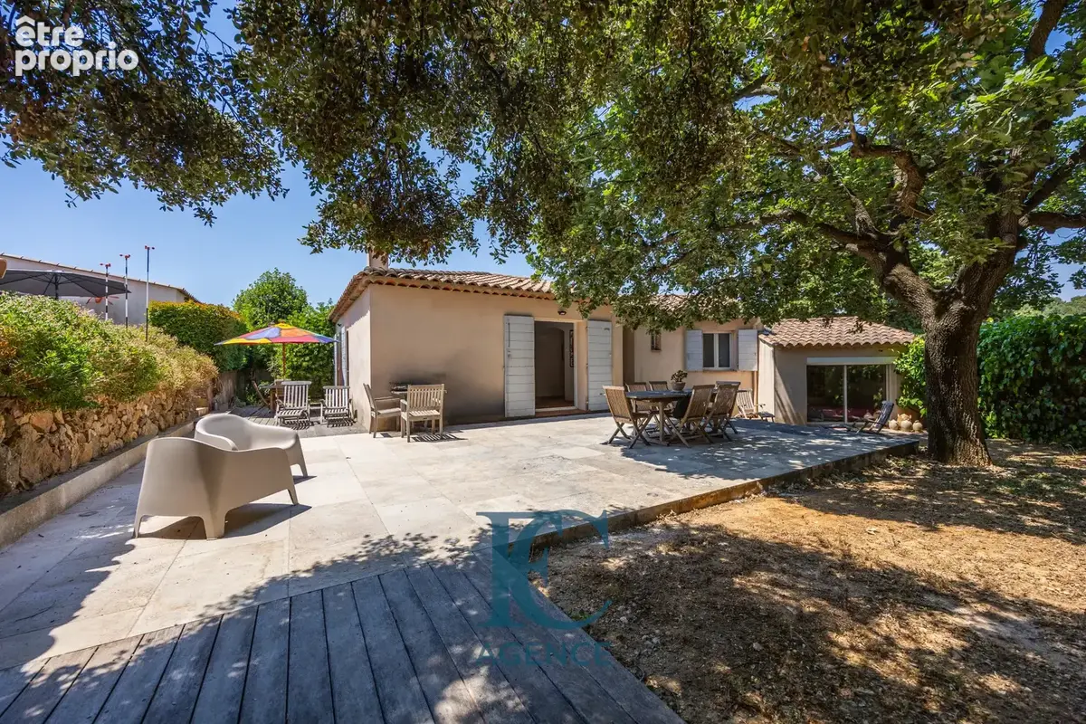 Maison de plain-pied de 135 m2 au pied du fort de Six-Fours-les-Plages - photo 8