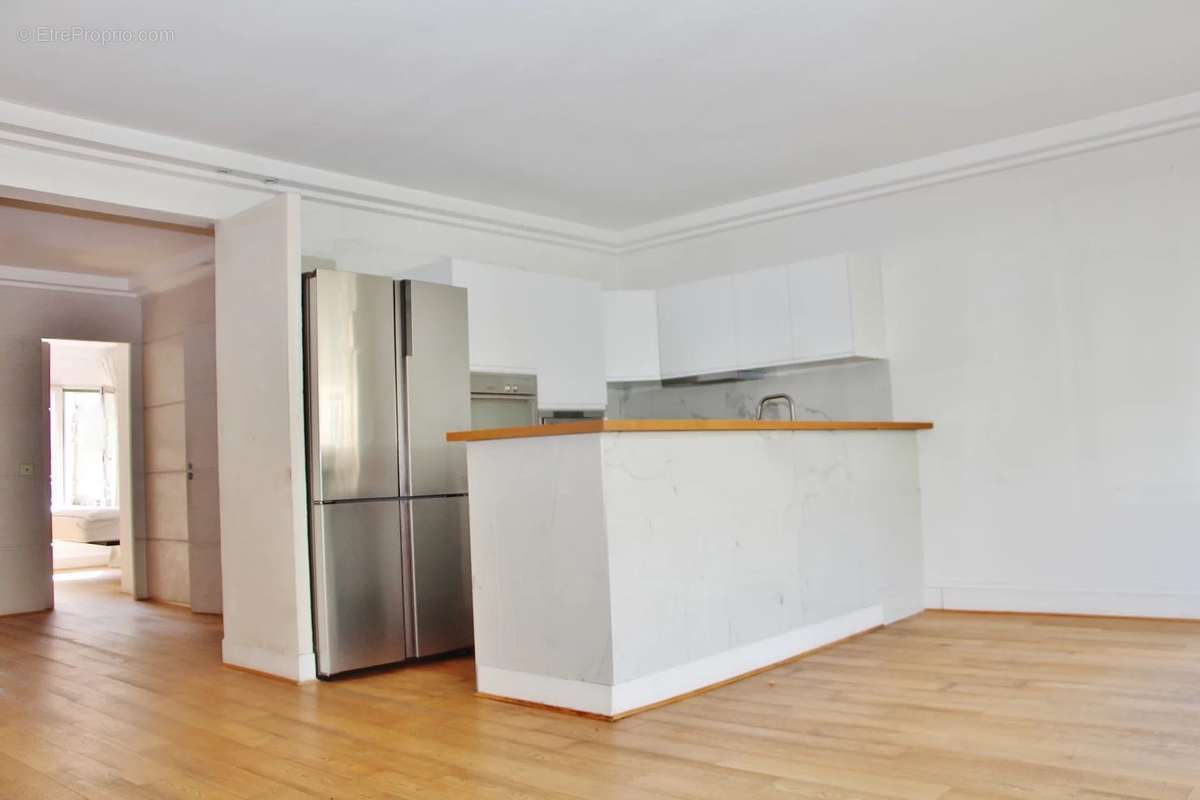 Appartement à PARIS-11E