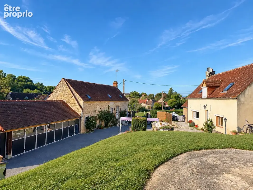 Maison à COURMENIL