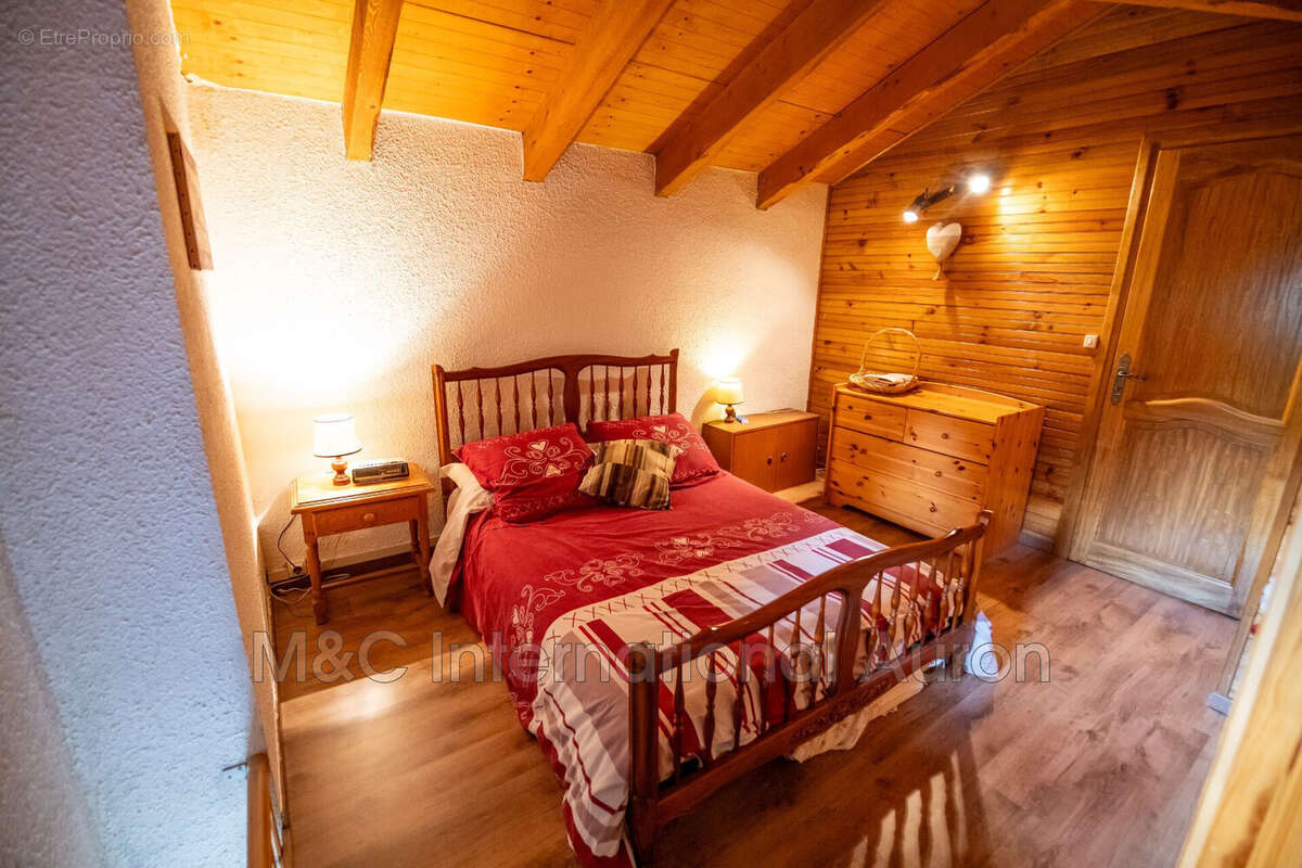 Appartement à SAINT-ETIENNE-DE-TINEE
