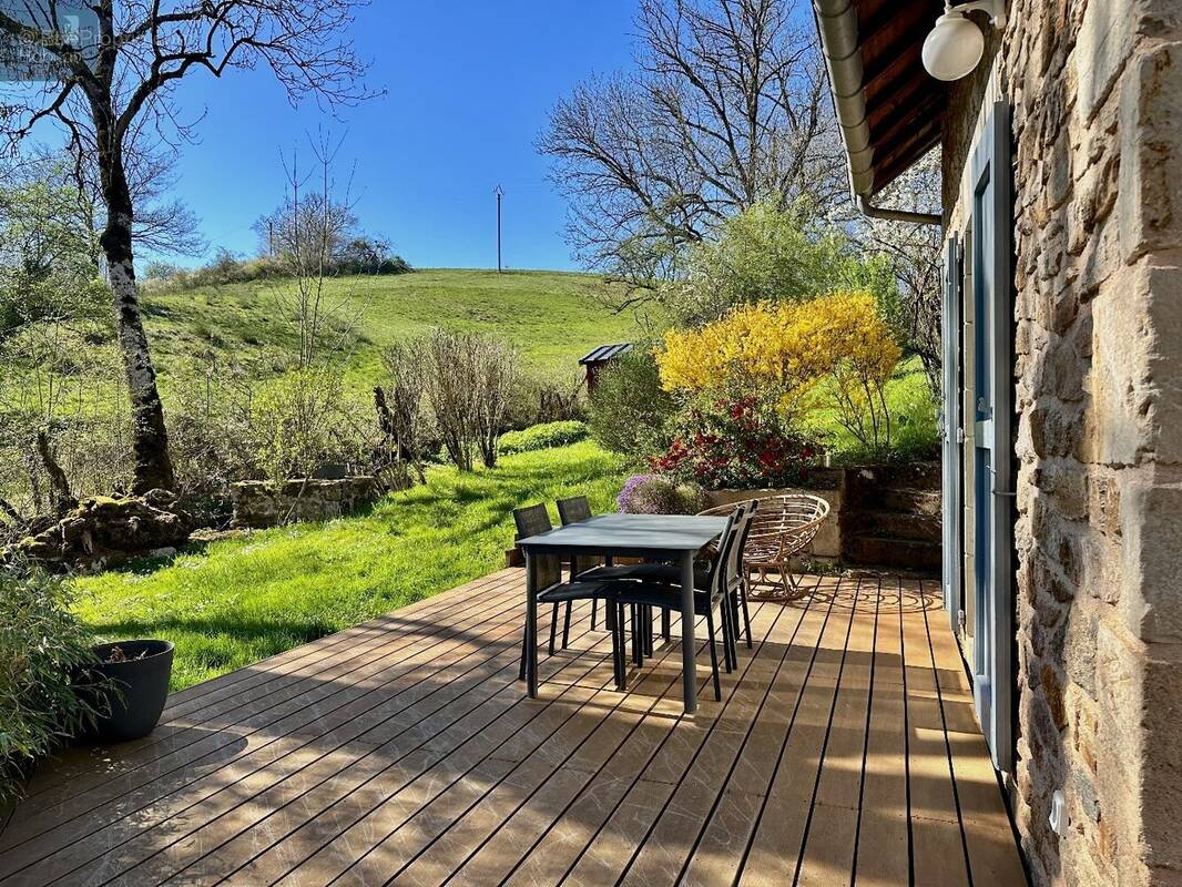 Maison à SAINTE-RADEGONDE