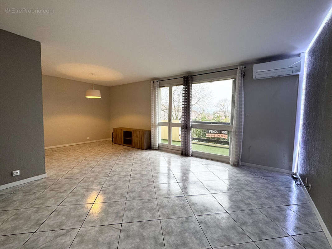 Appartement à CROLLES