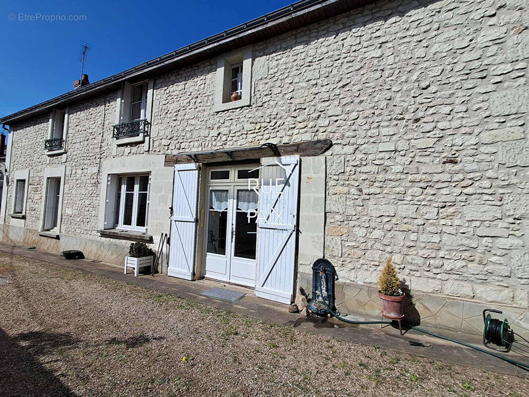 Maison à SCORBE-CLAIRVAUX