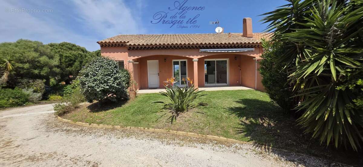 Maison à HYERES