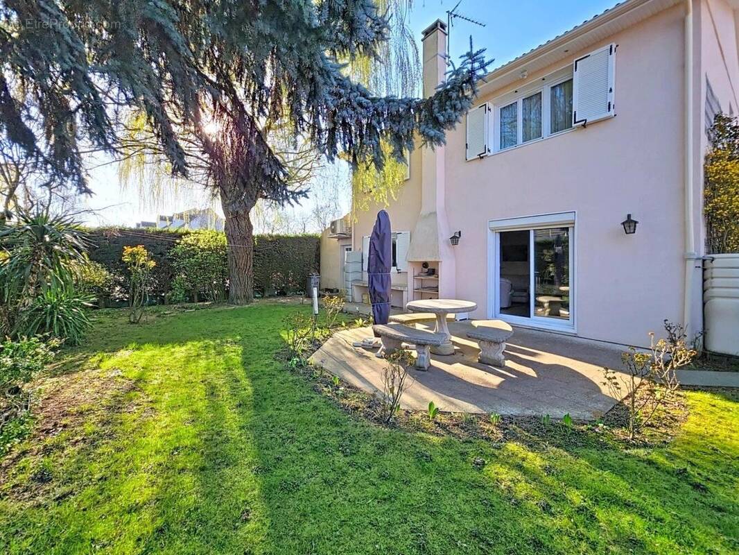 Photo 1 - Maison à LE PLESSIS-PATE