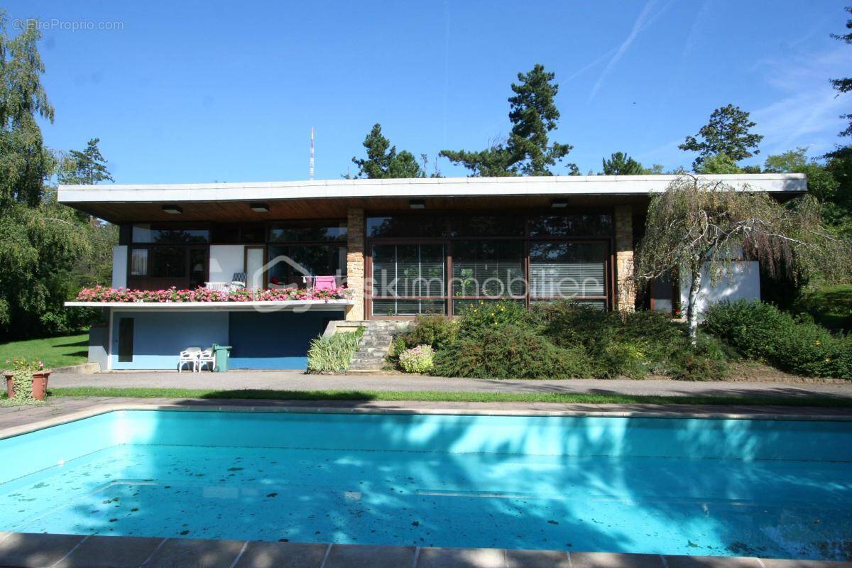 Maison à DOMMARTEMONT