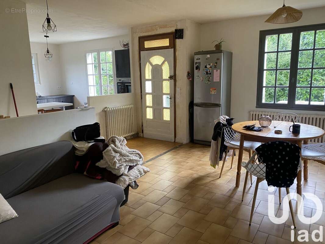 Photo 9 - Maison à BELLE-ISLE-EN-TERRE