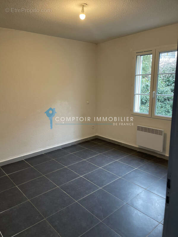 Exclusivité   Maison avec Deux Appartements Indépendants de 60 m2 avec 45m2 de garage - photo 4