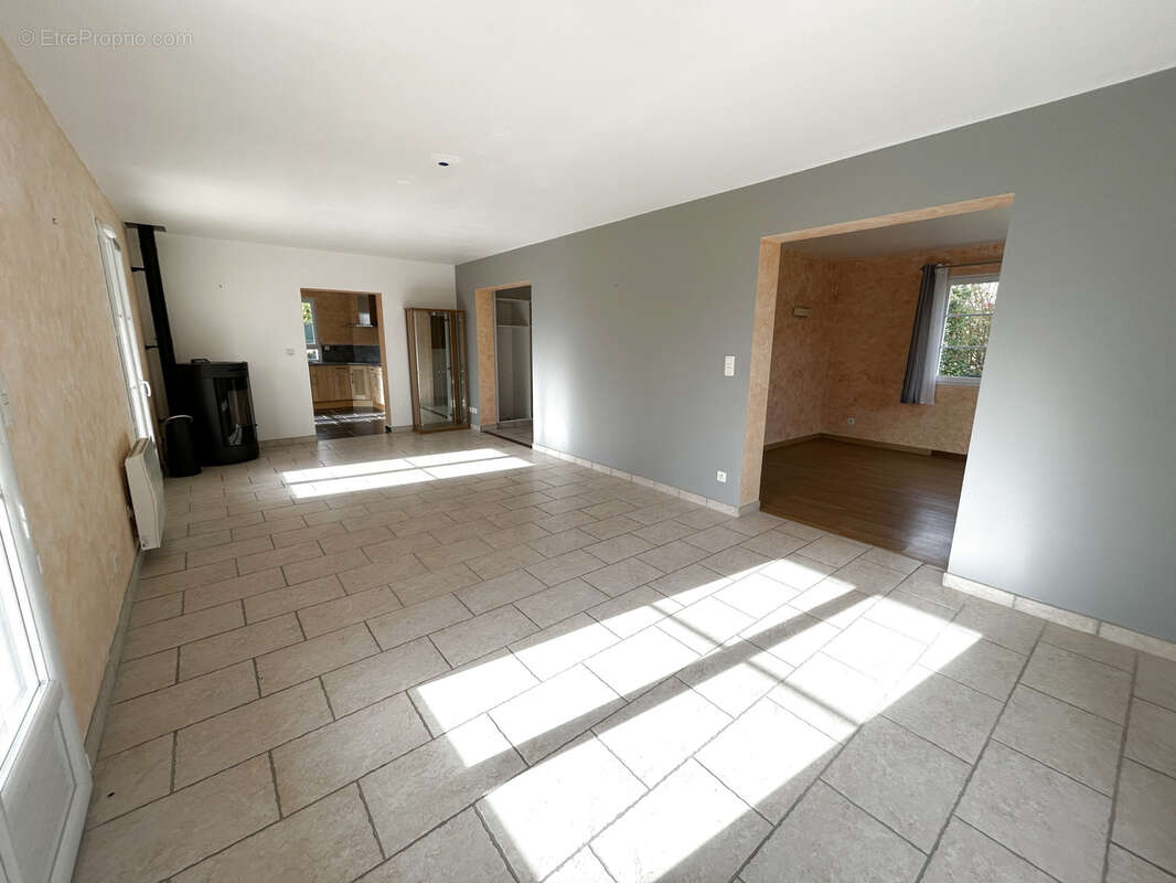 Maison à CHARMONT-SOUS-BARBUISE