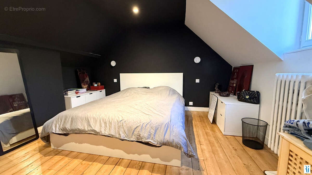 Maison à MONT-SAINT-AIGNAN