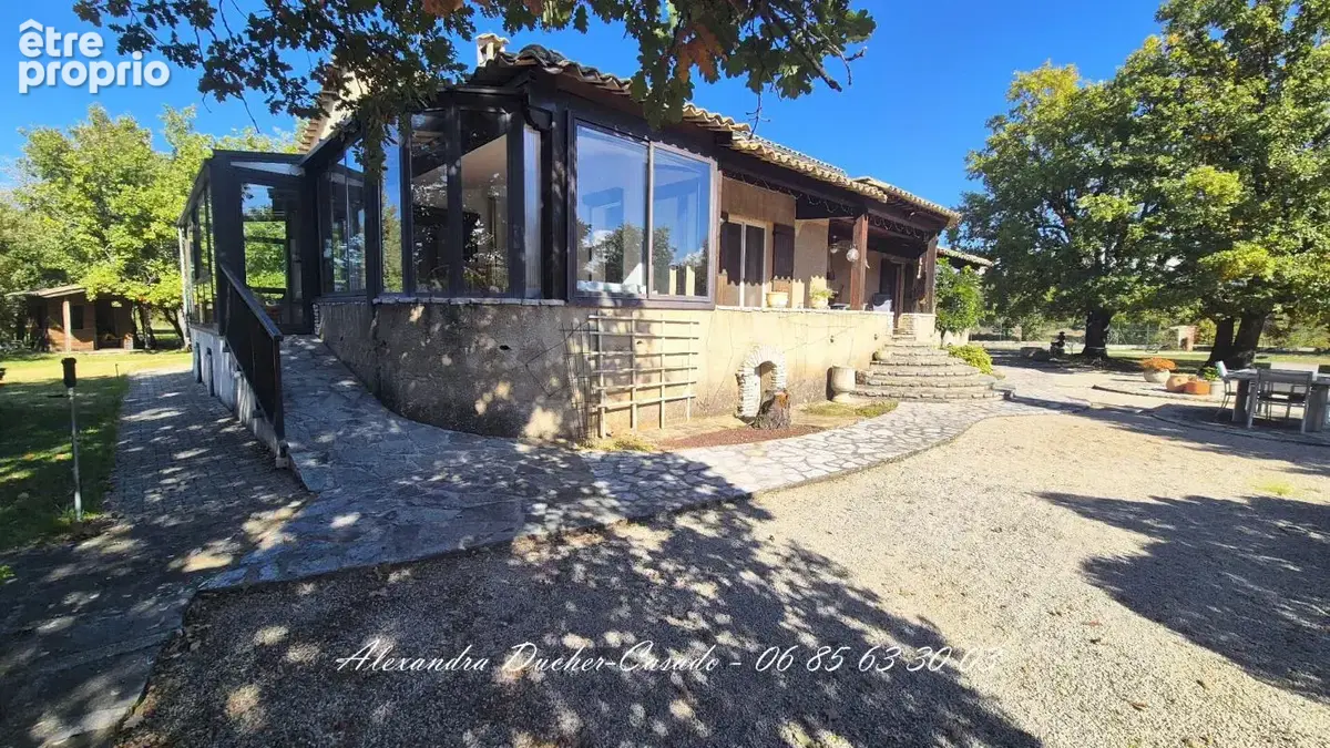 Maison d'habitation avec atelier et annexes - photo 2