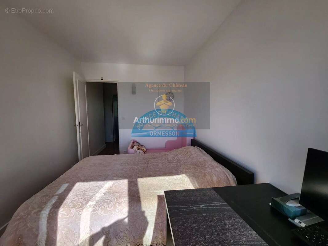 Appartement à CHENNEVIERES-SUR-MARNE