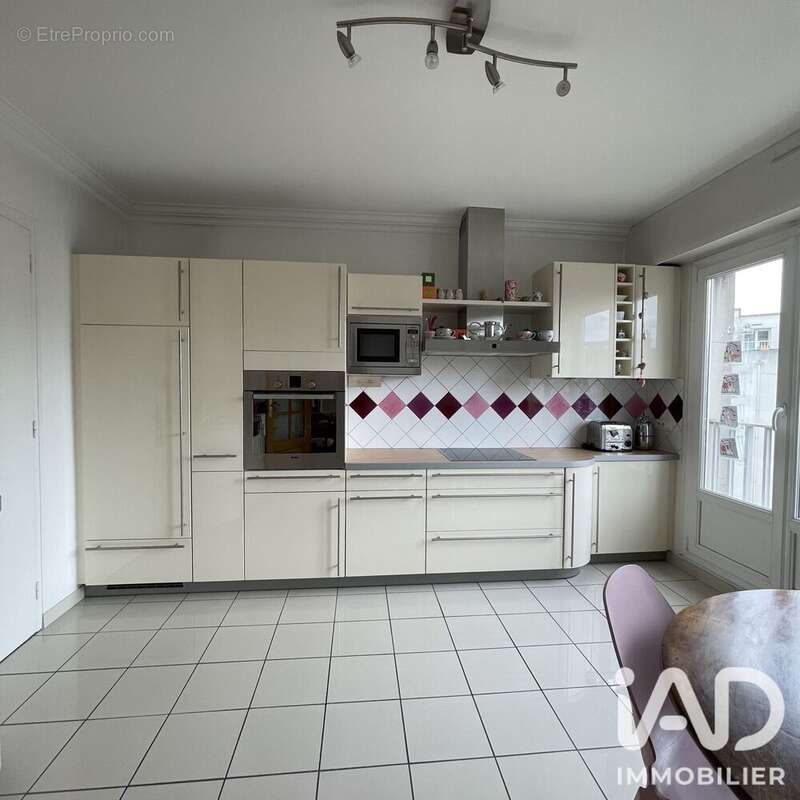 Appartement 104 m² à Reims  - photo 8