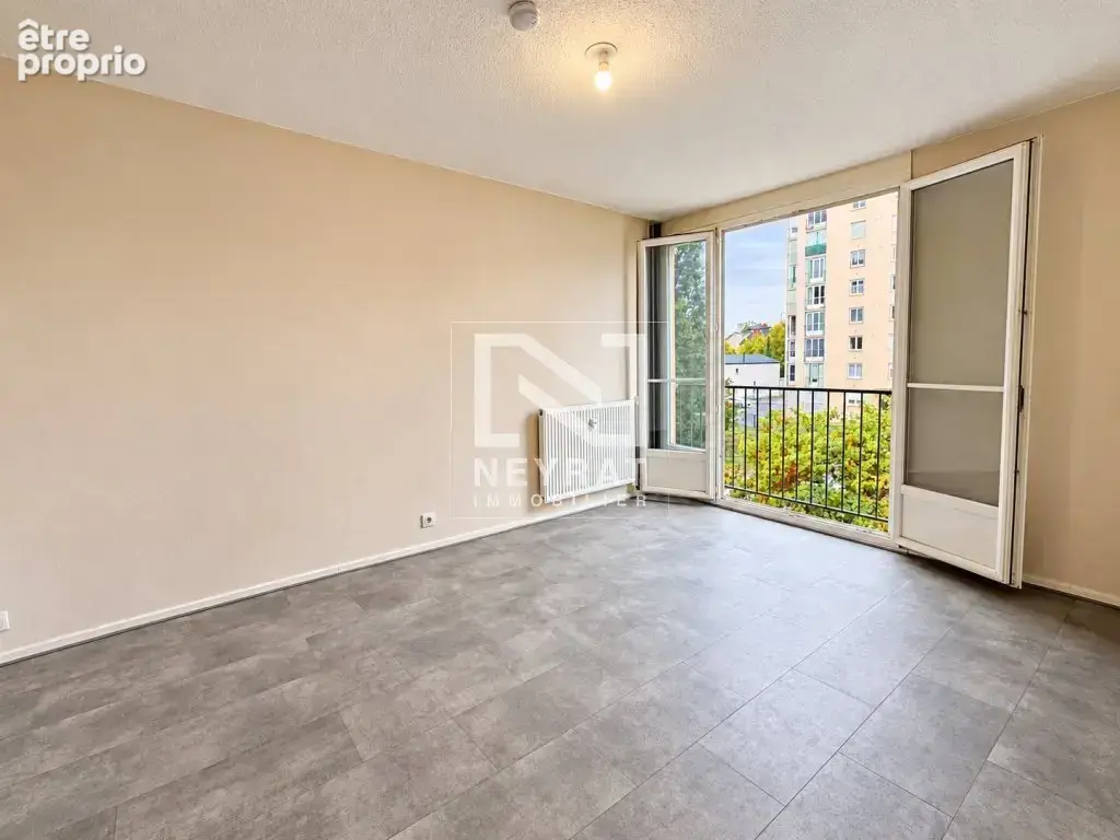 Appartement rénové deux chambres + dressing - photo 5
