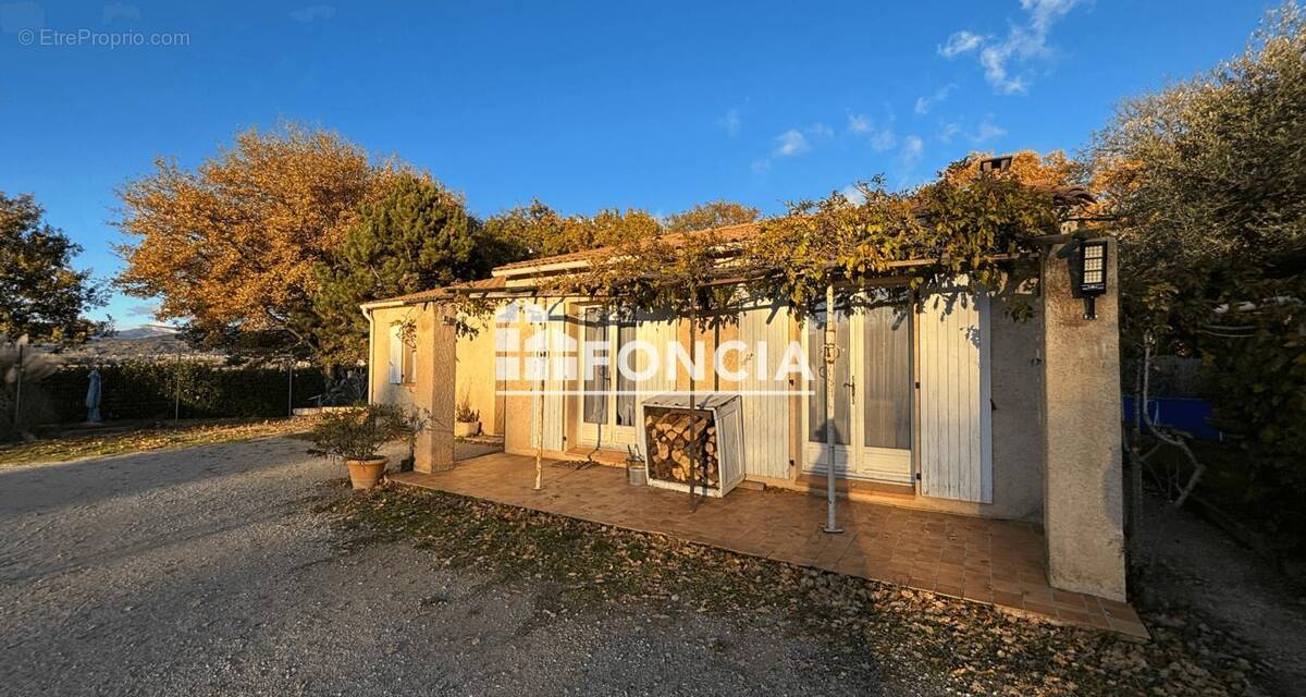 Maison à L&#039;ESCALE