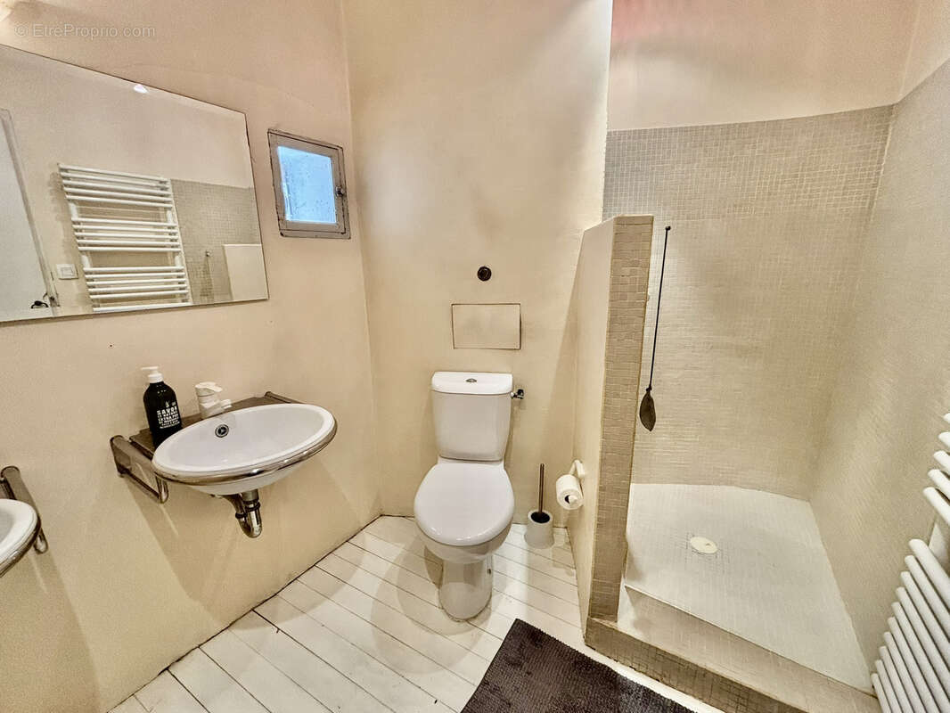 Appartement à MALAUCENE