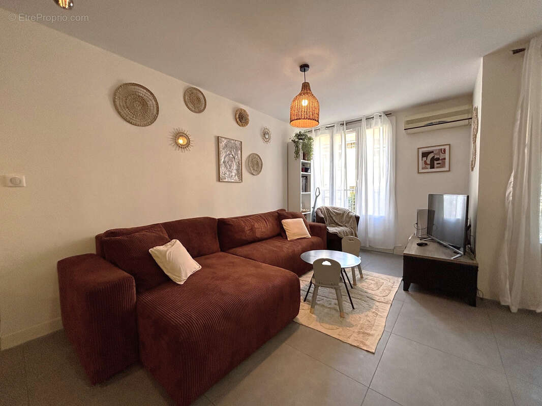 Appartement à MARSEILLE-2E