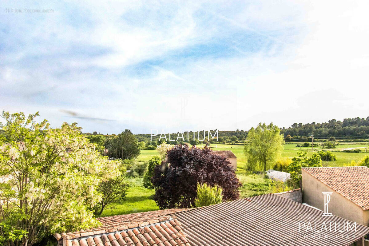 Maison à SAINT-JULIEN