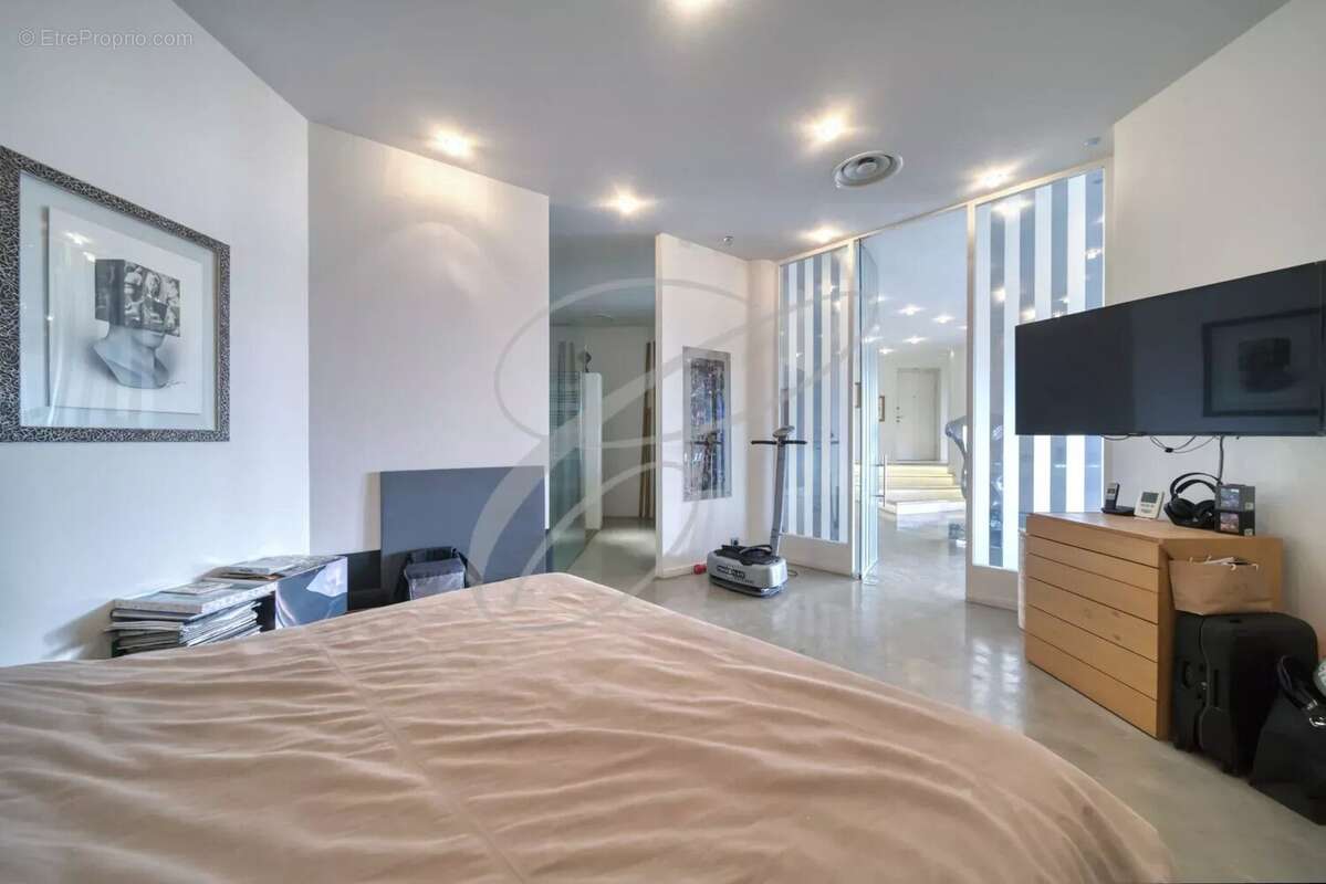 Appartement à ROQUEBRUNE-CAP-MARTIN