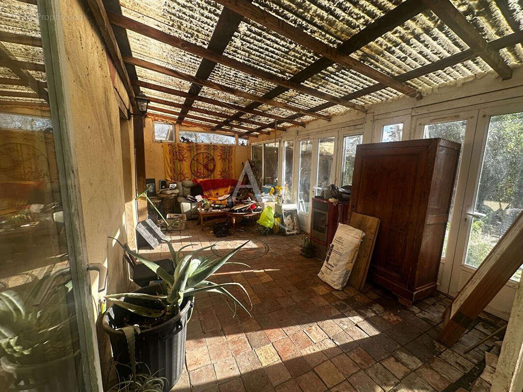 Maison en pierre à rénover. - photo 3