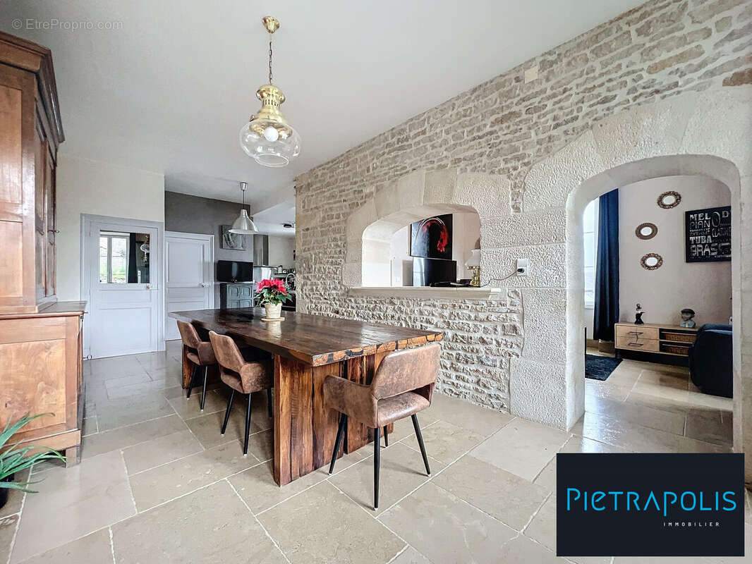 Maison 196 m² à Salmaise  - photo 4