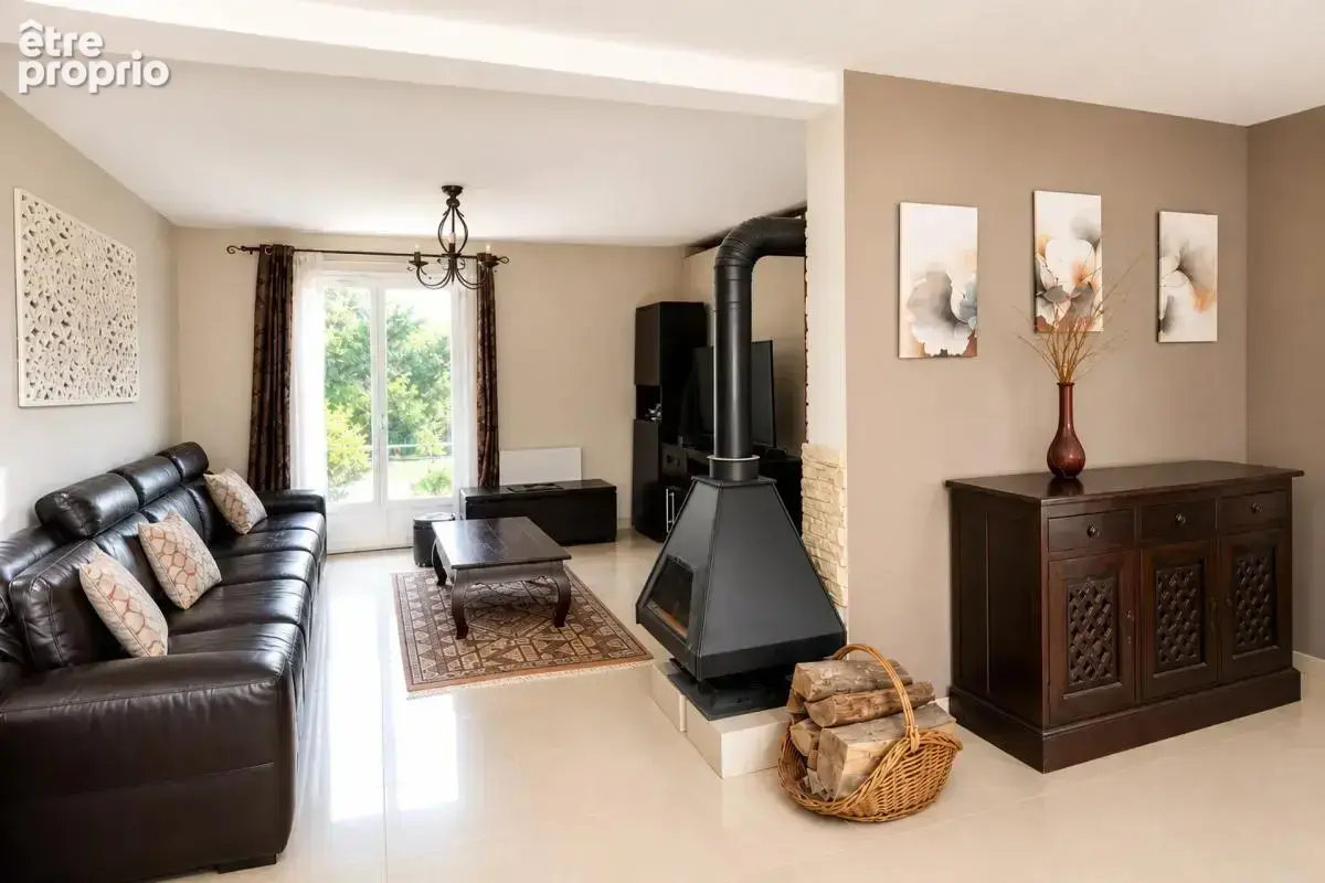 Maison 6 pièces de 139m2 - Saint-Fargeau-Ponthierry - photo 3