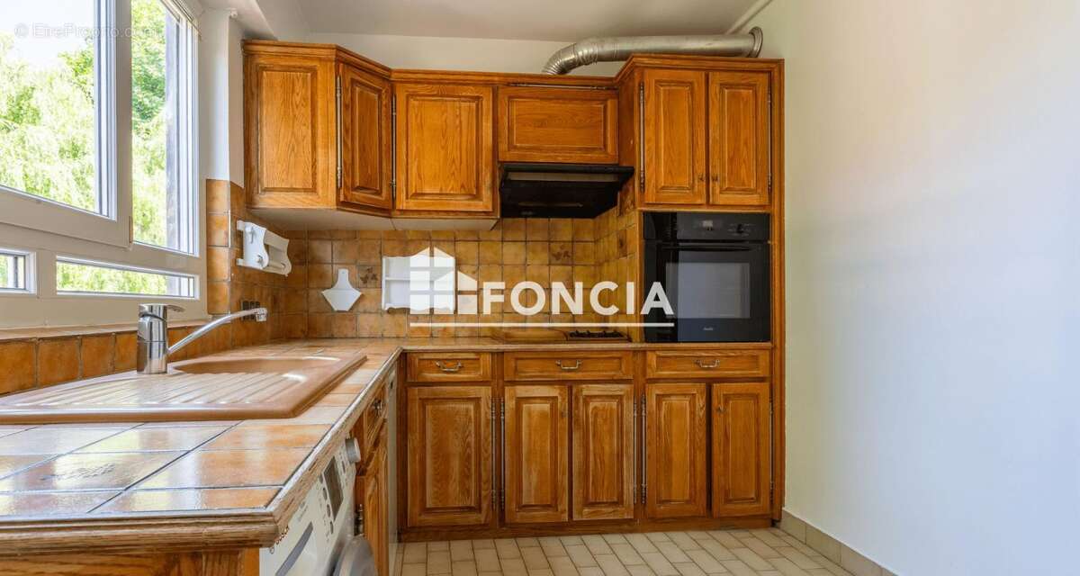 Appartement à CHILLY-MAZARIN