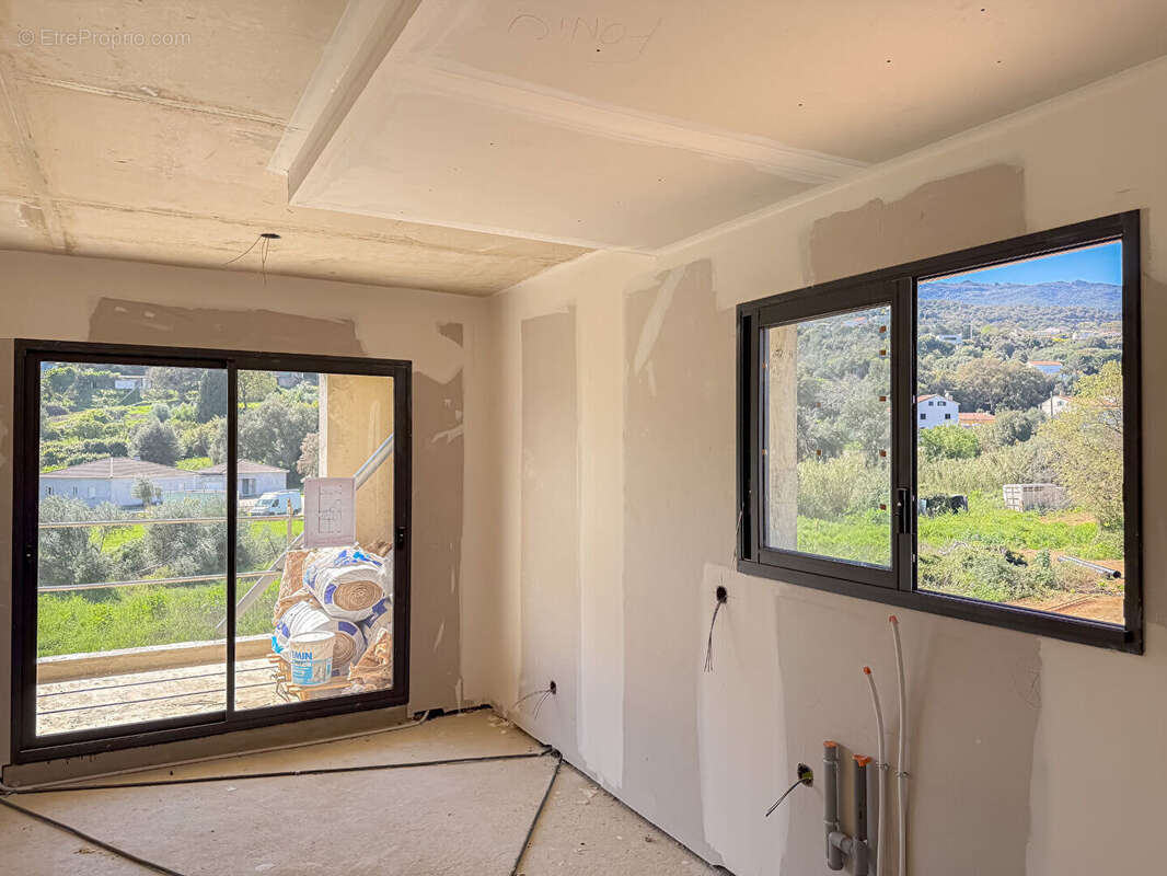 Appartement à BORGO