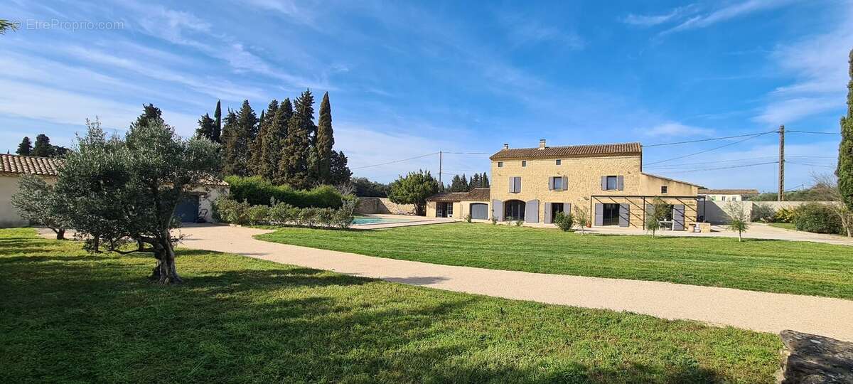 Maison à SAINT-QUENTIN-LA-POTERIE