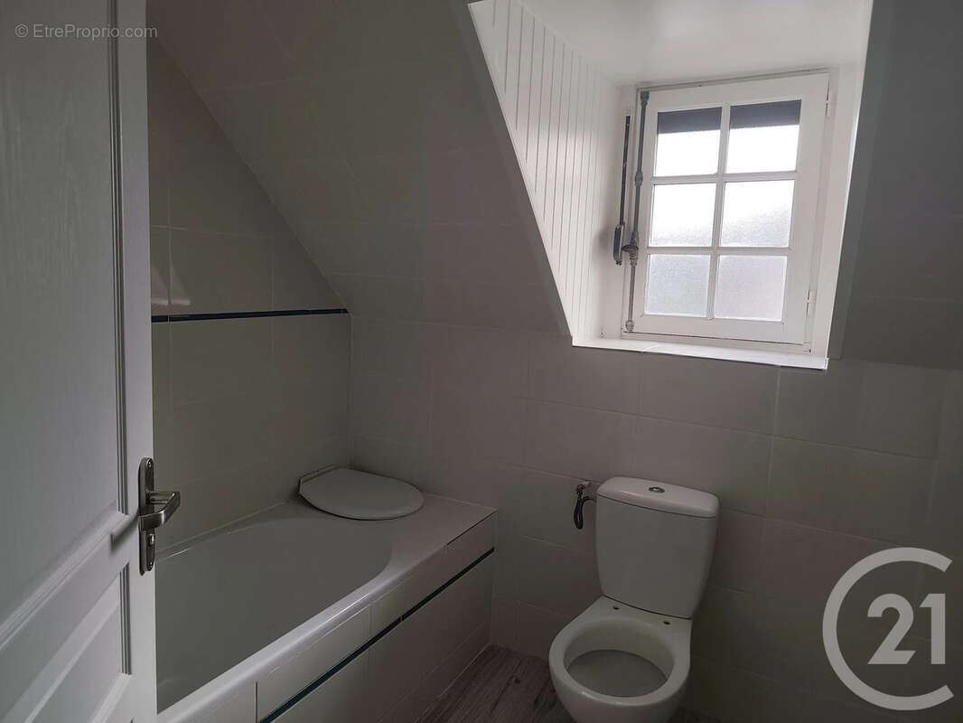 Maison à BEAUMONT-LE-ROGER