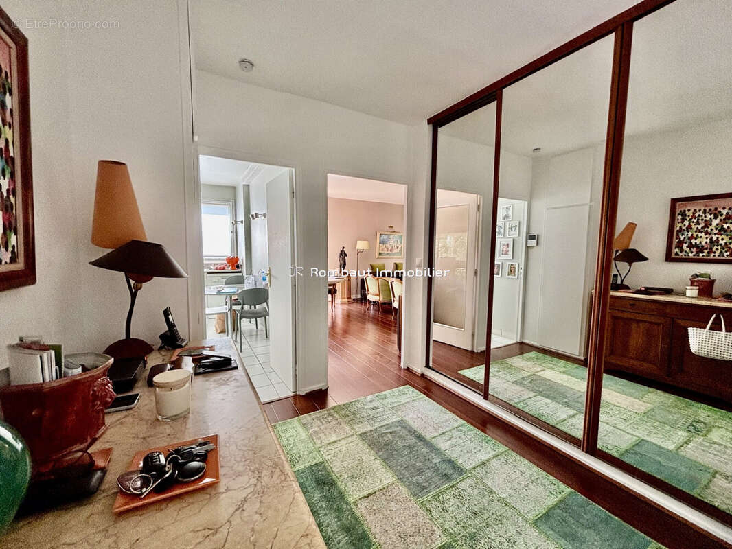 Appartement 88 m² à La Celle-Saint-Cloud  - photo 6