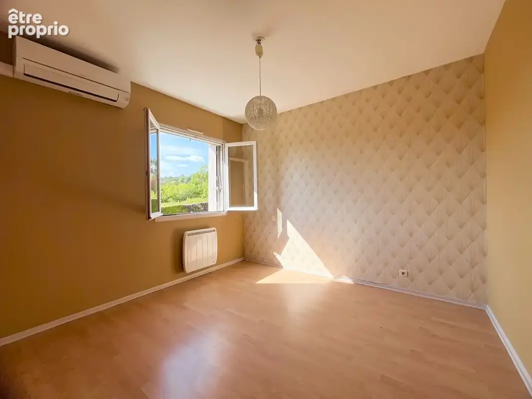 A Penne d'Agenais, magnifique maison avec jardin, piscine et double garage - photo 15