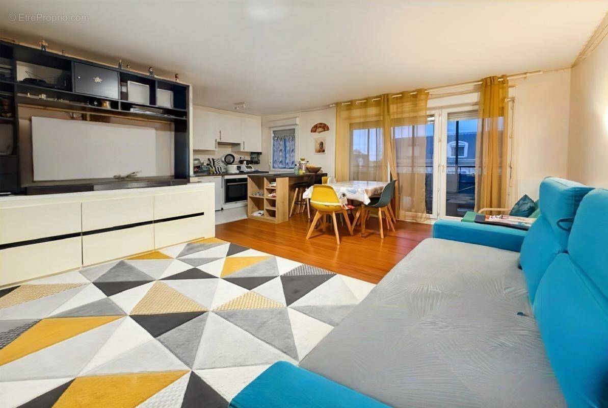 Appartement à SAINT-FARGEAU-PONTHIERRY