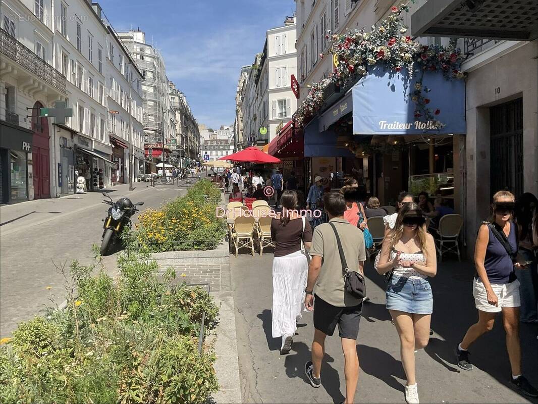 Commerce 45 m² à Paris-18e  - photo 1