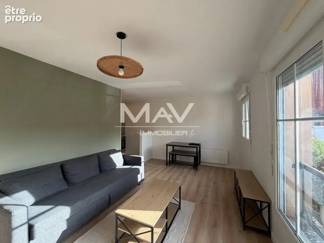 Appartement 1 pièce 28 m² à vendre à Lille (59800) - photo 2