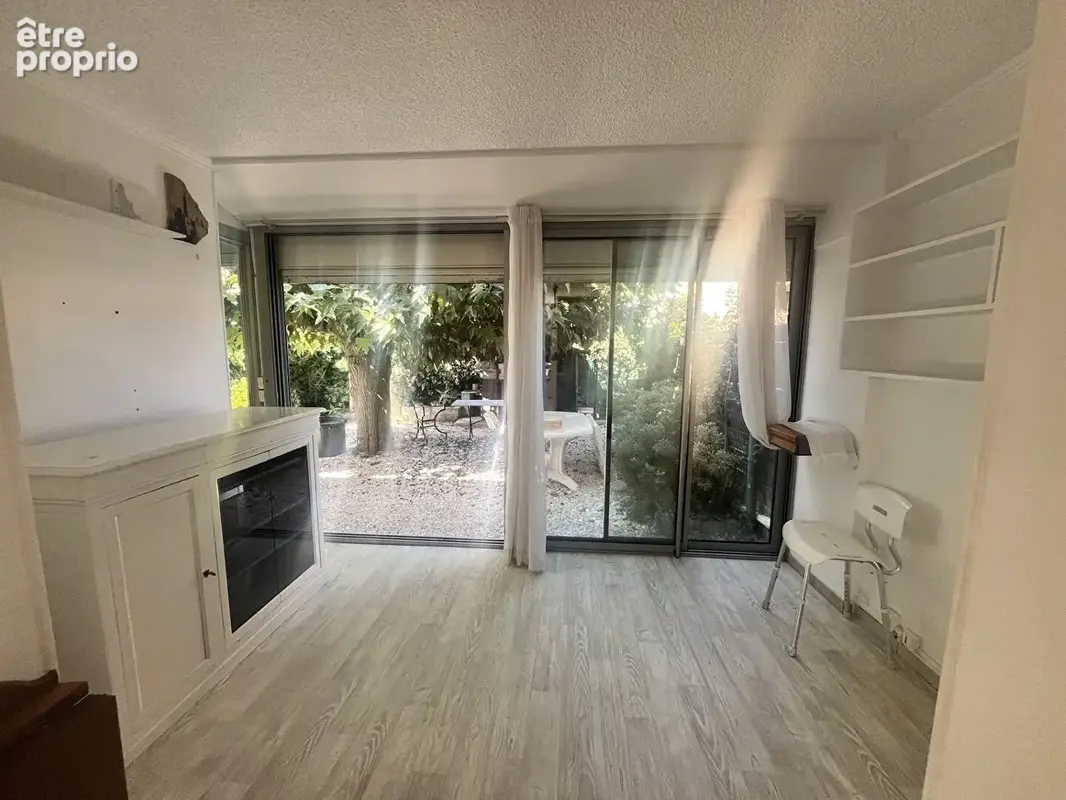 Sanary proche commerces bel appartement en rez de jardin - photo 6