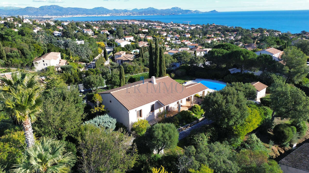Maison à FREJUS