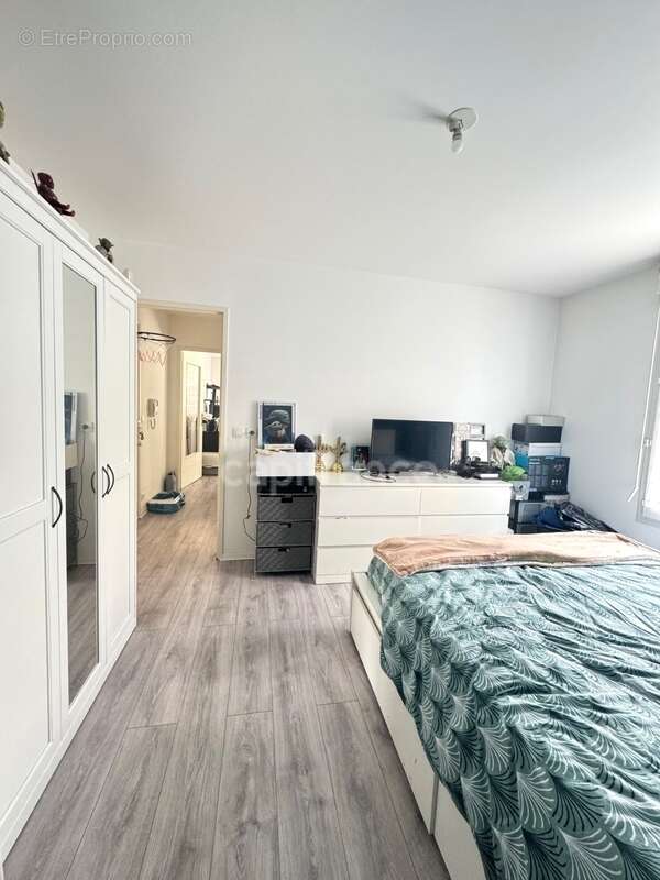 À Vendre – Bel Appartement F2 presque rénové avec une place de parking – Idéal un jeune couples, pour une personne ou Investisse - photo 10