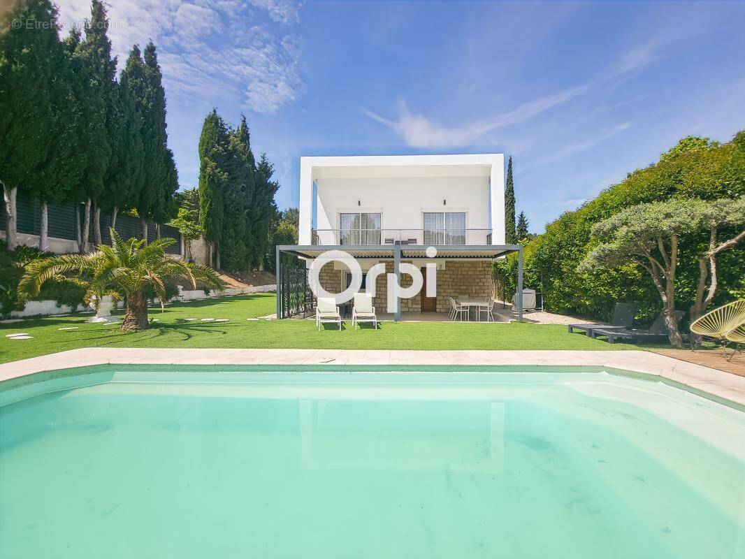 Maison à CARNOUX-EN-PROVENCE