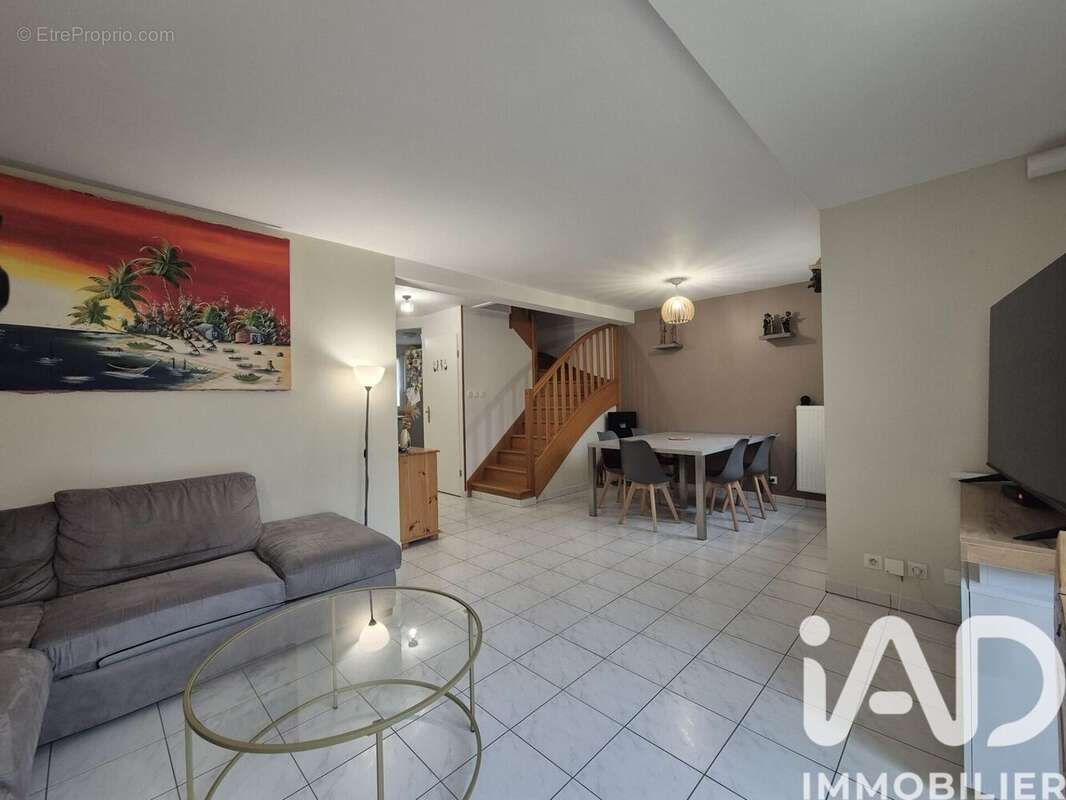 Photo 2 - Maison à MOUSSY-LE-NEUF